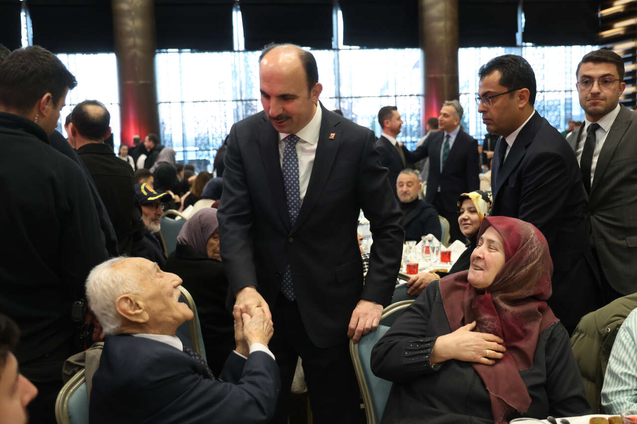 Konya’yı yönetenler ilk iftarı şehit aileleri ve gazilerle açtı 3